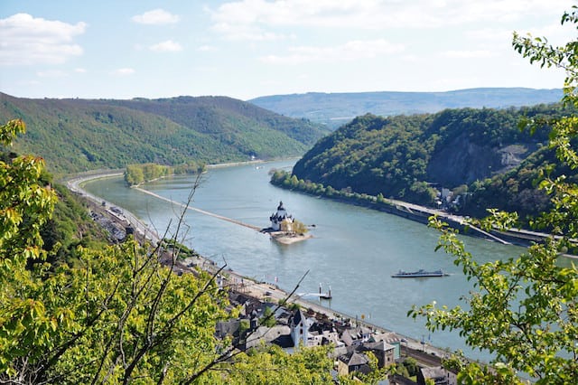 Hiking in Germany along the Rheinsteig