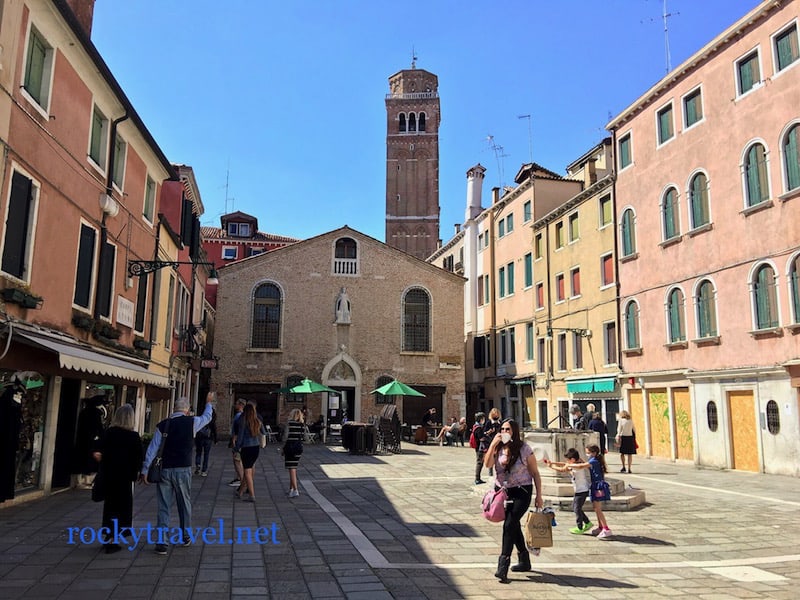 Local Vibe in San Polo Venice 