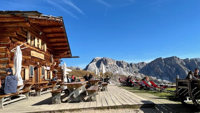 Troier Hut Seceda Troier Hut Seceda Hike
